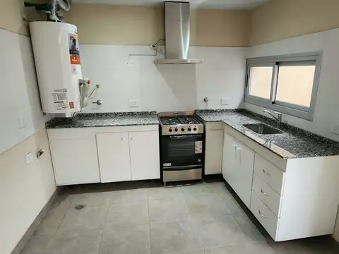 Depto Tipo Casa en Alquiler en Coquimbito, USD 650