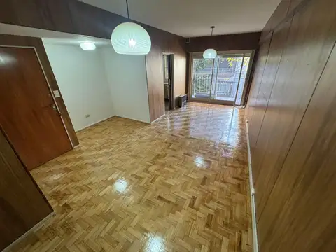 Departamento 3 ambientes con espacio guardacoches en Recoleta