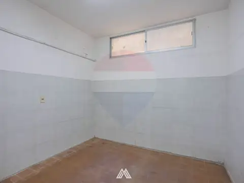 ALQUILER LOCAL COMERCIAL EN GALERIA CORDON