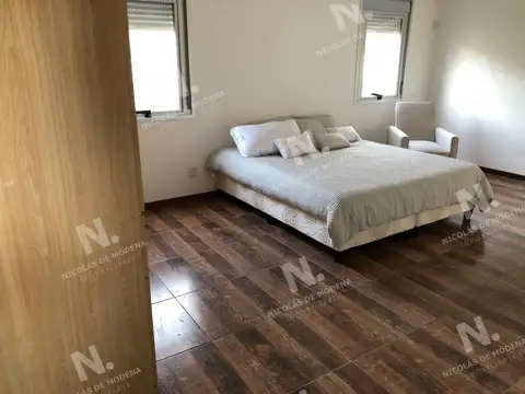 Casa 4 ambientes con 3 baños