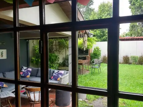 Casa 4 ambientes con 4 baños