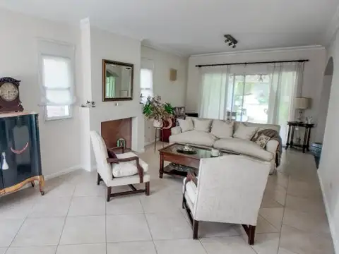 Casa en Venta en Club De Campo Pueyrredon, USD 358.000