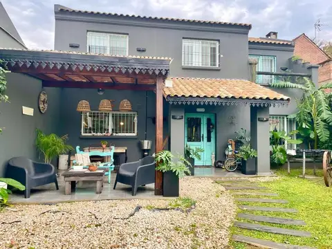 CASA - 5 AMB - ESCRITORIO - GALERÍA - PISCINA - "EL CASCO"