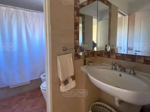 Casa Chalet  en Venta en Banco Provincia, Francisco Álvarez, Moreno