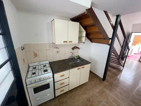Depto Tipo Casa en Alquiler de 2 ambientes