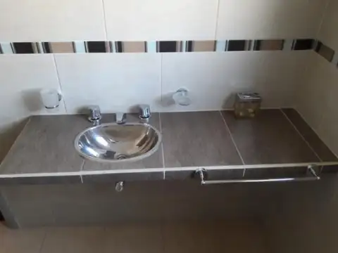 AZCUENAGA 542 , Piso 0