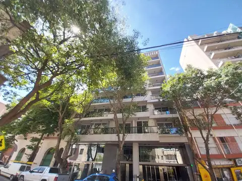 Jujuy 1570, dto 1 dormitorios, estrenar, balcón al frente, quincho y pileta.