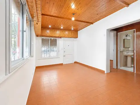 Casa en Alquiler en Villa Ballester, $ 1.300.000