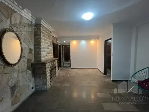 Casa en Alquiler de 3 dormitorios
