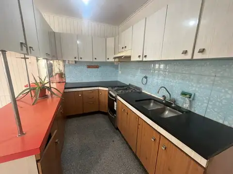 Depto Tipo Casa en Alquiler en Centro, $ 800.000