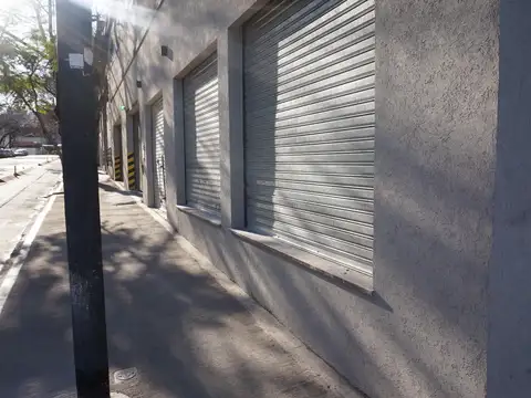 Local en Alquiler Via Púb.