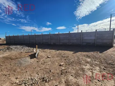 Vende terreno en centenario