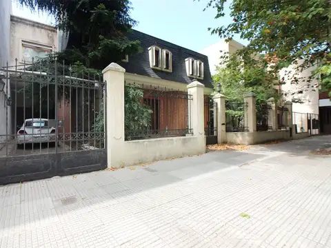 Venta Casa 7 amb cochera  pileta jardín V. Devoto