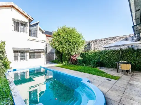 Venta Casa 5 AMB Quincho Pileta S. Peña A.credit