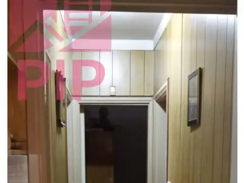 Casa 6 ambientes con 2 baños