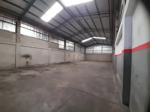 ALQUILER GALPON CON OFICINAS Y DOBLE BAÑO SOBRE AV BALBIN SAN MIGUEL