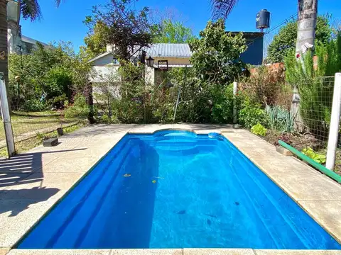 Venta Casa Lote Propio Jardín y Pileta Grand Bourg