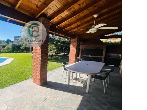 Casa en Alquiler Temporal con 5 cocheras