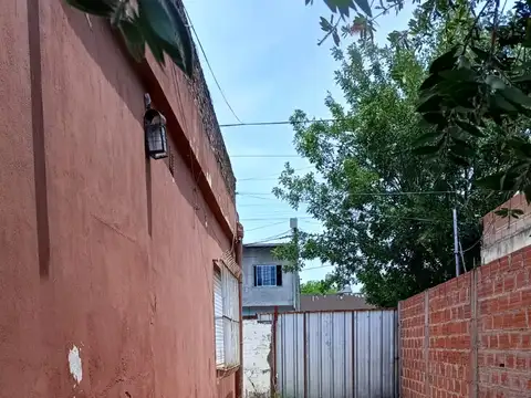 Casa en venta en Isidro Casanova