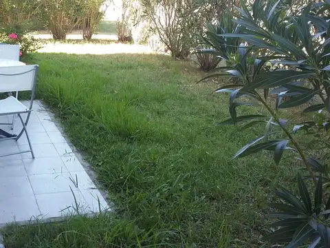 DUEÑO DORMI  2 AMB./JARDIN /COCHERA EN BARRIO CERRADO PILAR  PISCINA SUM