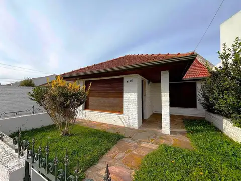 Las Heras e/ Avenida Balbín y Saavedra