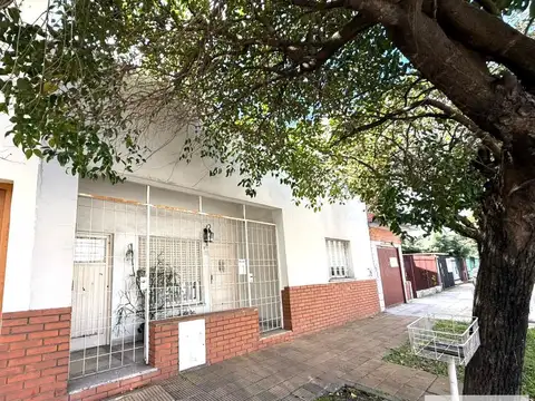 Casa 3 ambientes en venta en Villa Ballester