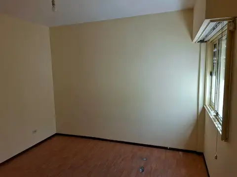 Depto Tipo Casa en Alquiler de 3 ambientes