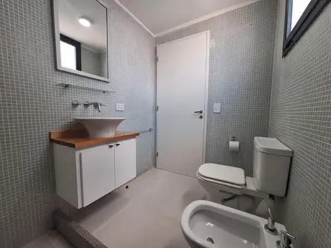 MONO AMBIENTE EN ALQUILER EN ALMAGRO IMPECABLE  