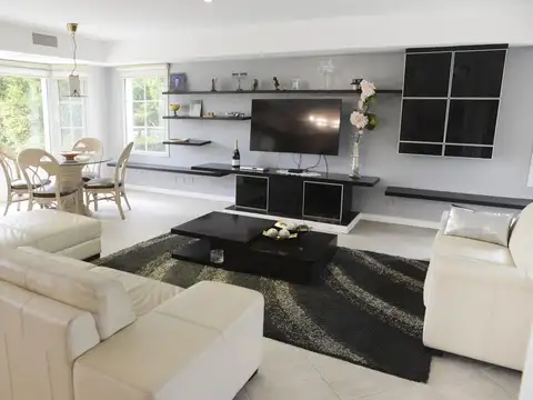 Casa 6 ambientes con 6 baños