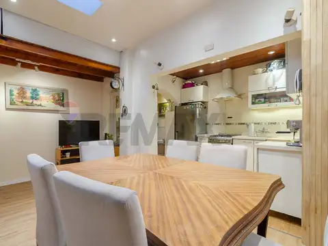 Depto Tipo Casa en Venta 56 años