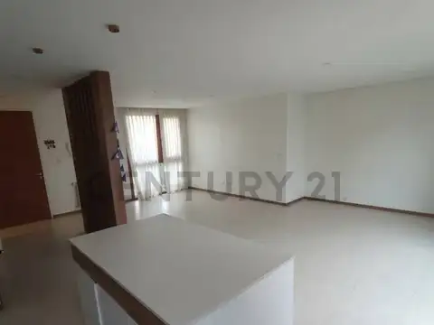 Casa 6 ambientes con 2 baños