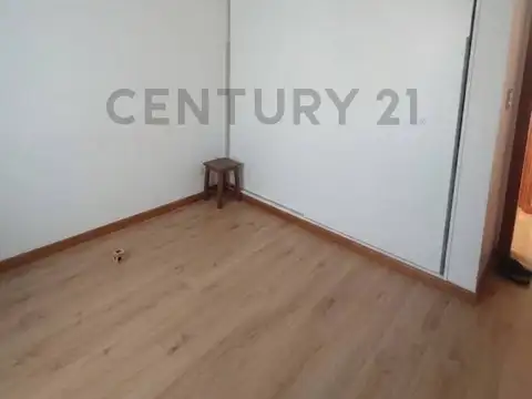 Duplex en Alquiler  488 y 17 GONNET BELL