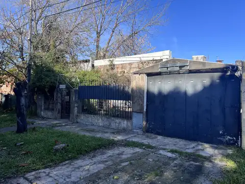 Casa en Manuel B Gonnet 2 dormitorios