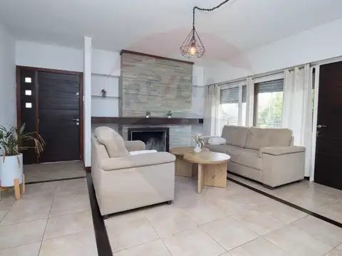 VENTA CASA 3 DORMITORIOS CARRASCO SUR CASI RAMBLA