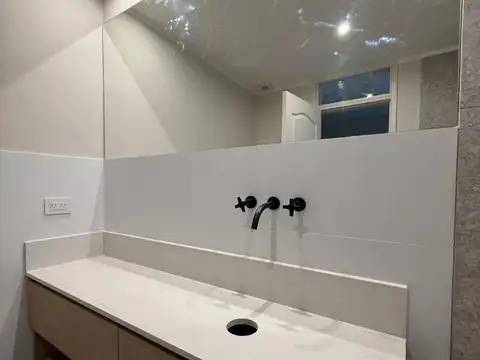 CASA INTERNA UNICA DE PASILLO EN VENTA EN ROSARIO - LOURDES