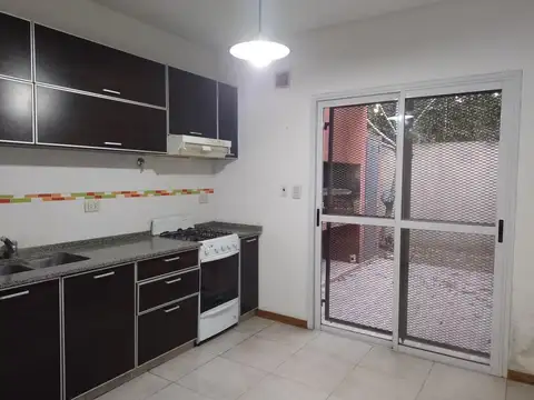 Duplex muy buen acceso
