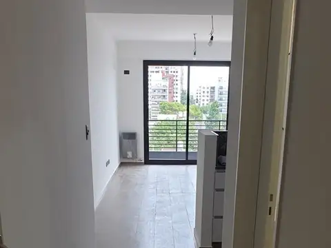Monoambiente al contrafrente. A estrenar