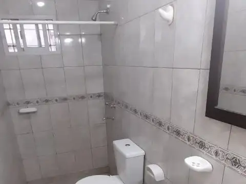 Departamento en Alquiler en Burzaco, $ 410.000