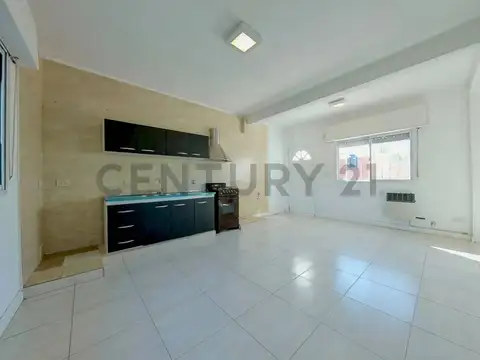 ALQUILER - DEPARTAMENTO - PLANTA ALTA - 3 AMBIENTES -  EMPALME GRANEROS, ROSARIO