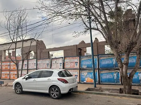 Derqui 47, Godoy Cruz