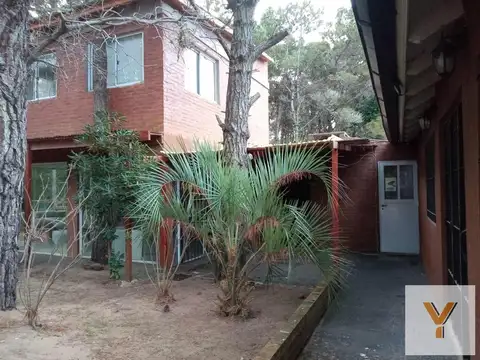 Casa en venta - 2 Dormitorios 2 Baños - 120Mts2 - Nueva Atlantis