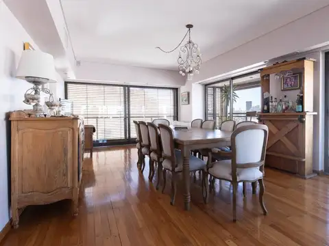 Departamento en Venta con 2 cocheras