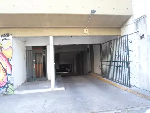 Cochera en Venta Cubierta