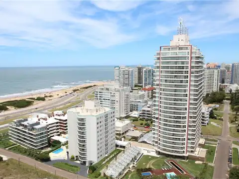 Playa Brava 100