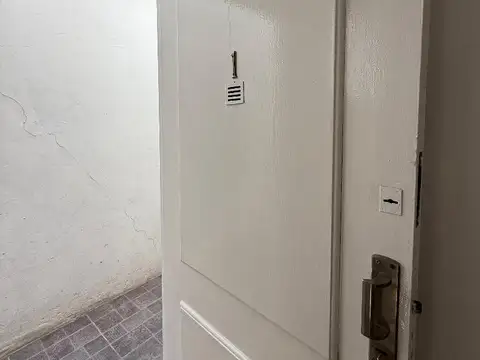 PH 3 AMB - PLANTA BAJA AL FRENTE - 49M2-  LUMINOSO - SIN EXPENSAS, PATIO CUBIERTO  C/LAVADERO