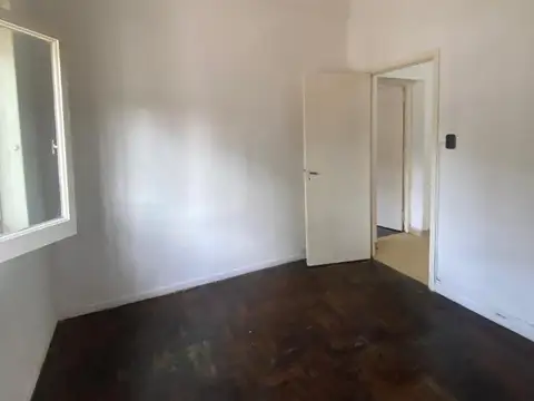 OPORTUNIDAD! PH 2 AMB Y MEDIO- PLANTA BAJA AL FRENTE -49M2-  LUMINOSO - SIN EXPENSAS, PATIO/LAVADERO