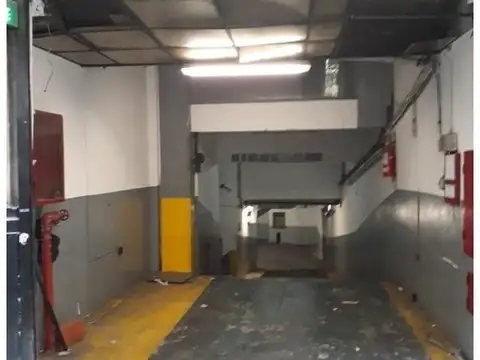 Local 670 M2 En Subsuelo, oficina Y Baño, Oportunidad 
