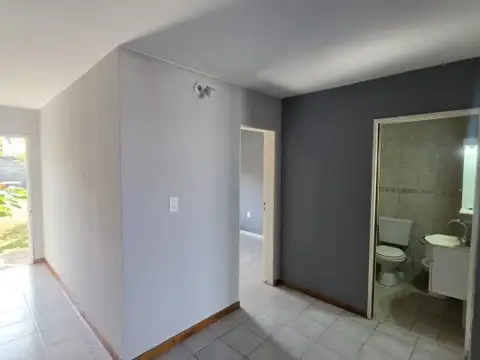 Depto Tipo Casa en Venta con 1 cocheras