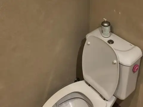 Casa en Venta 5 Ambientes Jardin Cochera Pileta en Olivos