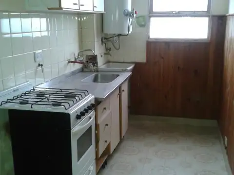Depto alquiler 2 dormitorio zona Pza Rocha